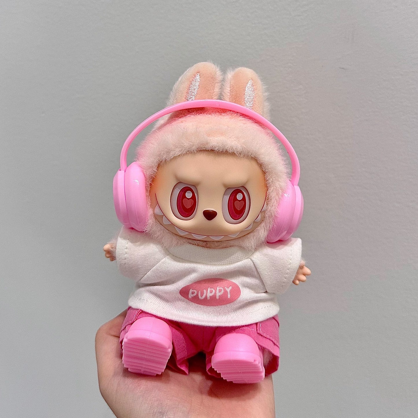4-Piece Music Bunny Outfit Set for 17cm ALULU Doll – Includes Headphones, Bunny Hoodie, Pants & Sneakers (3 Color Options, Doll Not Included)
