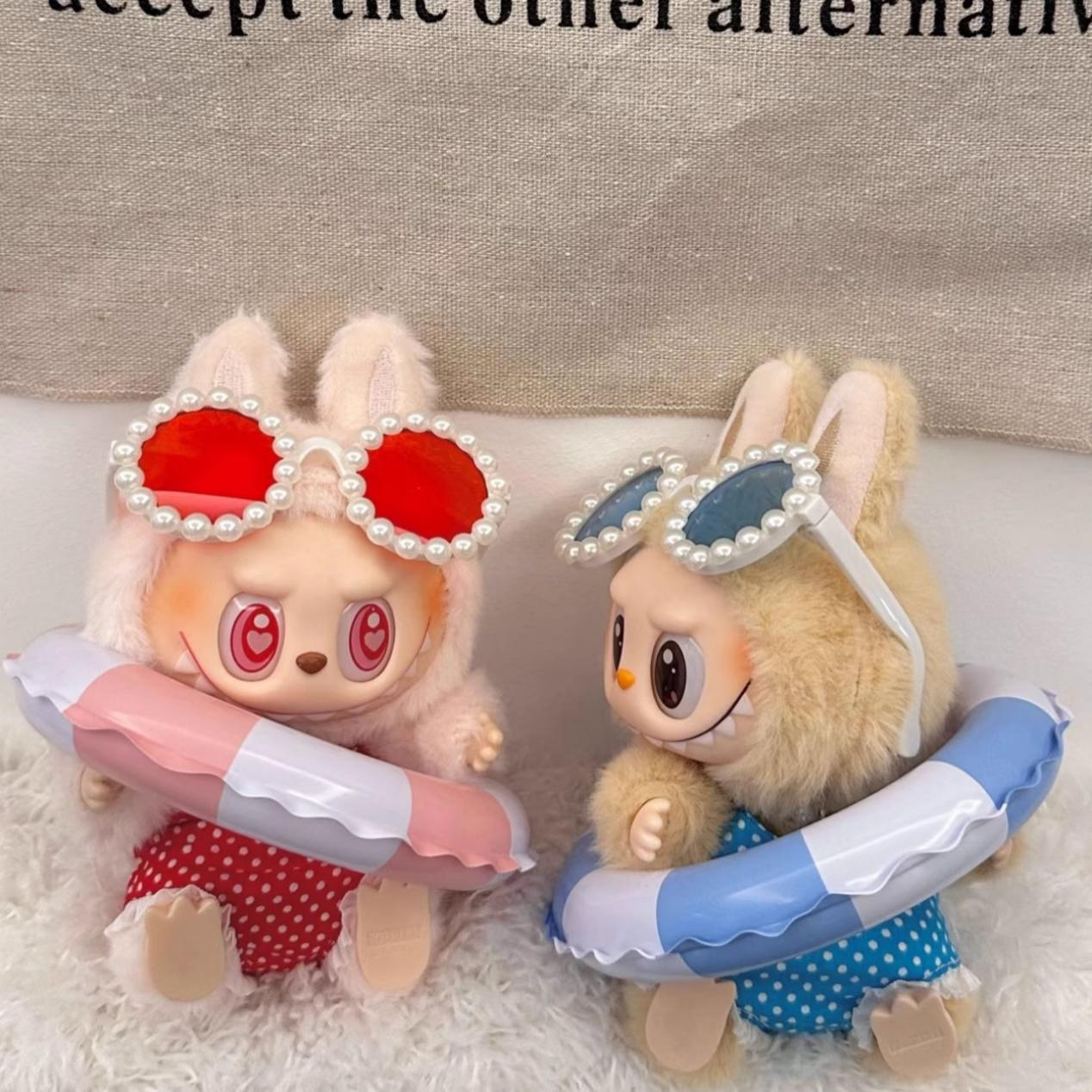 3-Piece Doll Swimsuit Outfit Set (Doll Not Included) – Summer Beach Clothes for 17cm/6.69inch Plush Dolls with Float Ring & Sunglasses