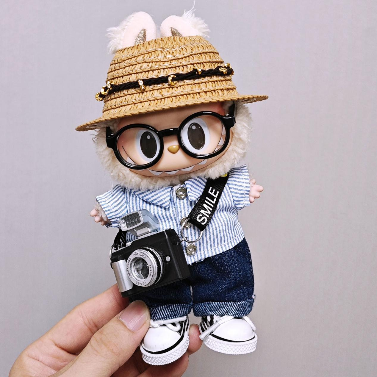 6-Piece Summer Outfit Set for 17cm Labubu – Hat, Shirt, Pants, Shoes, Bag & Glasses (Doll Not Included)