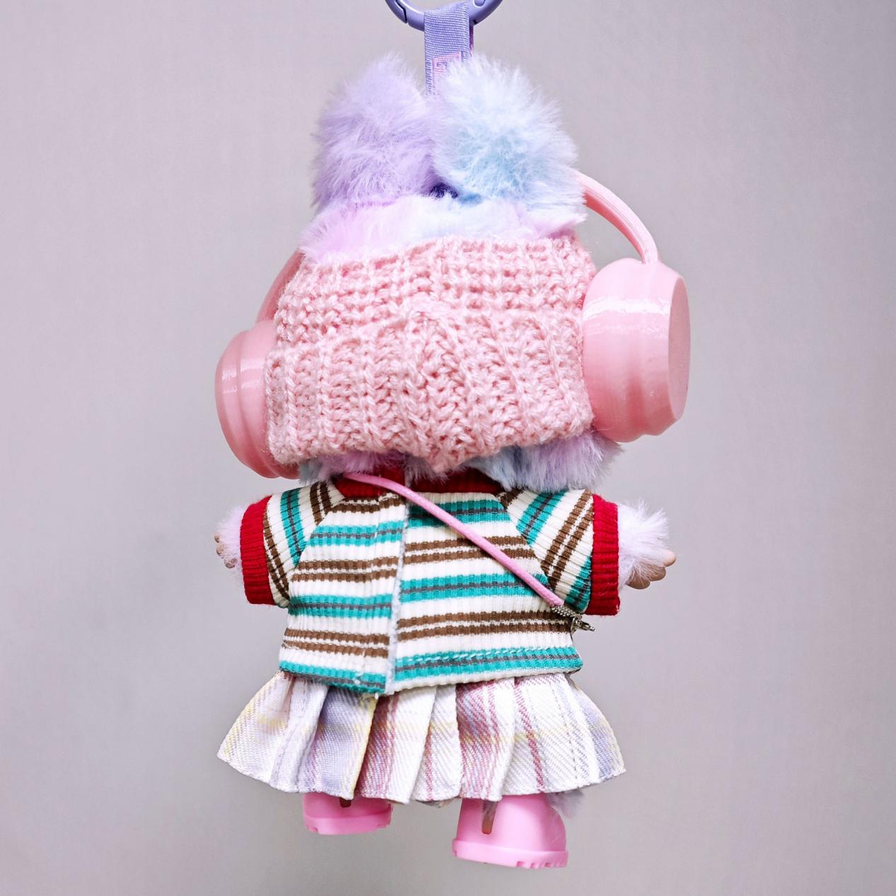 7-Piece Outfit Set for 17cm Labubu – Skirt, T-Shirt, Headphones, Hat, Glasses, Shoes & Bunny Charm (Doll Not Included)