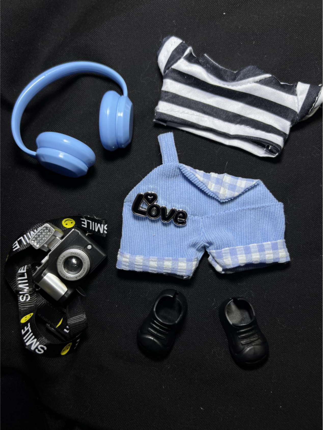 5-Piece Labubu Doll Outfit – 17cm/6.69inch Casual Overalls Set with Camera Bag & Accessories (Doll Not Included)