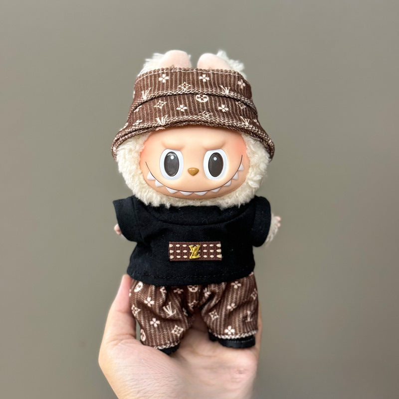 3-Piece Luxury Streetwear Set for 17cm/6.69inch Labubu – Monogram Bucket Hat + Black Tee + Printed Shorts (Doll Not Included)