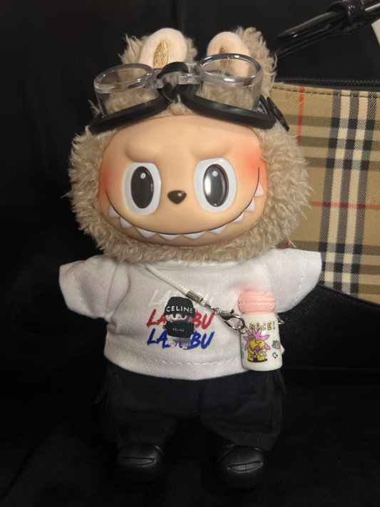 4-Piece Labubu Doll Streetwear Outfit Set – Graphic Tee, Cargo Shorts, Goggles and Bottle Charm for Cool Urban Styling | Fits 17cm/6.69inch Dolls (Doll Not Included)