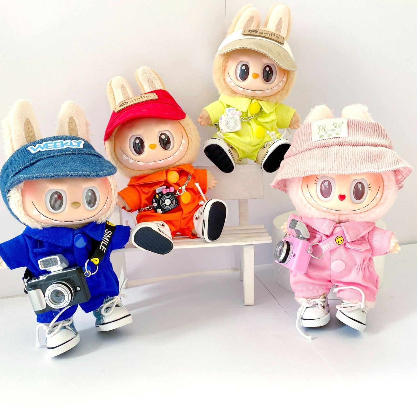 Labubu 4-Piece Travel Style Set – Colorful Outfit with Hat, Jumpsuit, Camera Bag & Shoes for 17cm/6.69inch Dolls